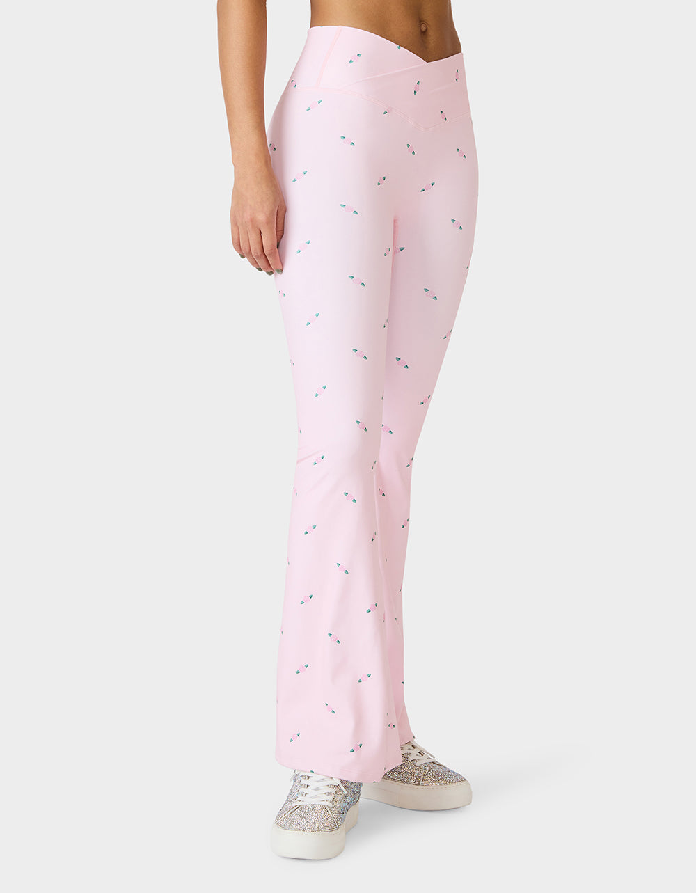 ROSE PRINT CROSSOVER LEGGINGS PINK ROSE Women's Floral Crossover Activewear Legging | Betsey Johnson Best Seller