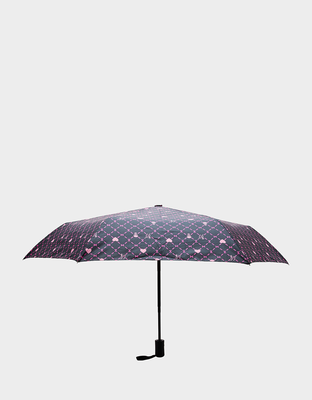 BETSEY'S HEART & SKULL PRINT UMBRELLA BLACK MULTI | Betsey Johnson Exclusive