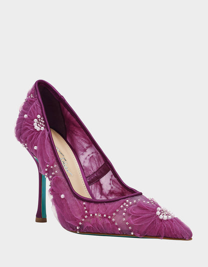 ROXIE OXBLOOD Pointed-Toe Mesh Stiletto Pump Women's Heel | Betsey Johnson Value